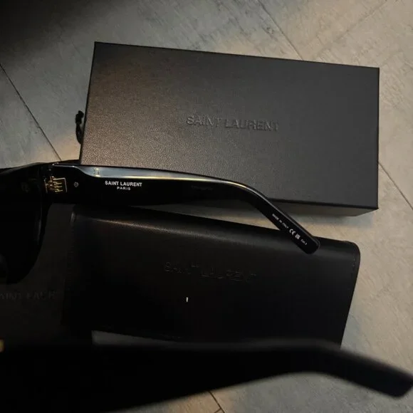 Saint Laurent Black Cat Eye Sunglasses Gold YSL Logo Trendy It Girl - Picture 10 of 11